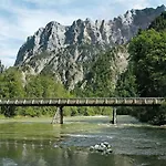Ξενοδοχείο Traube 3*
