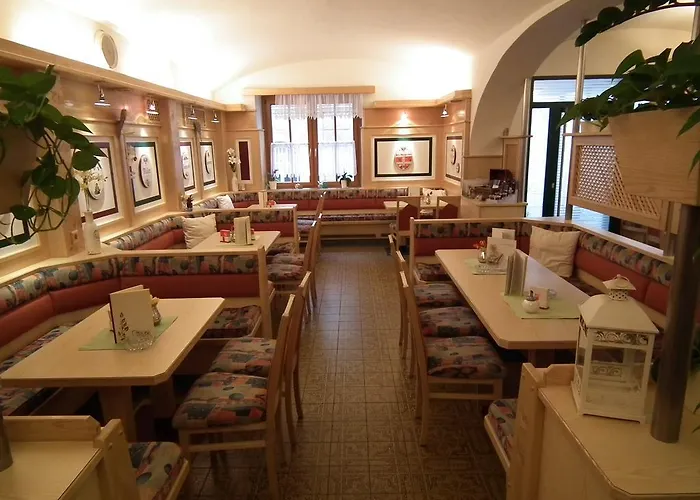 Traube 3* أدمونت