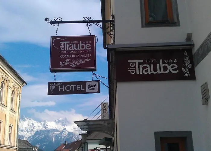 Hotel Traube 3*